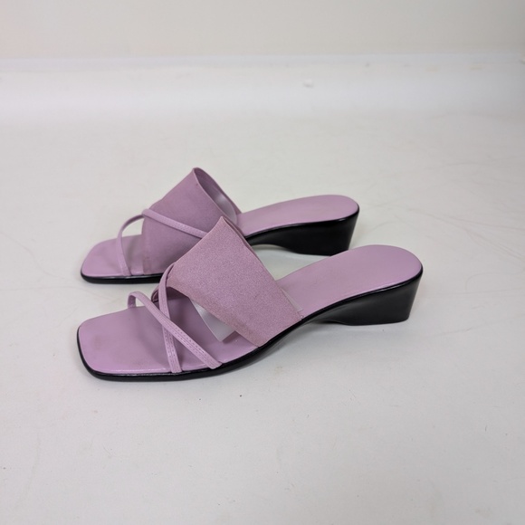Vintage Purple and Black Sandals with Minimalist Design - Picture 7 of 10